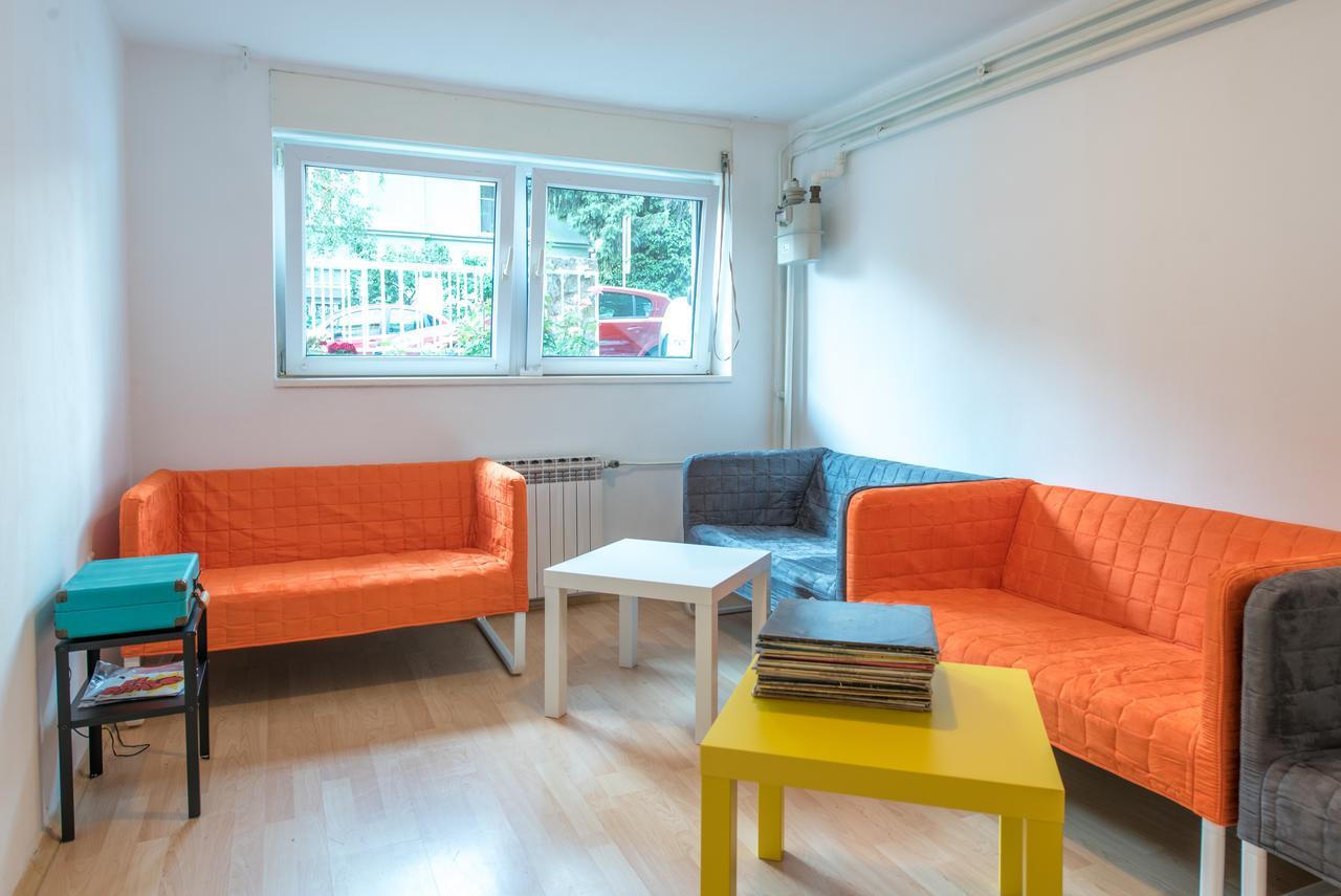 Bubu Hostel ซาเกร็บ ภายนอก รูปภาพ